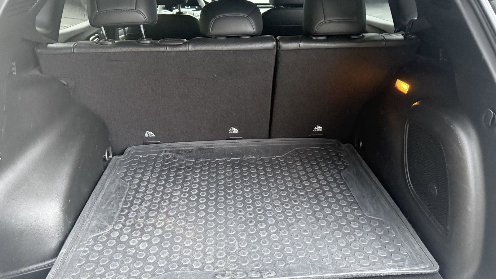 Certified 2024 Jeep Compass Limited w/ High Altitude Package image 7