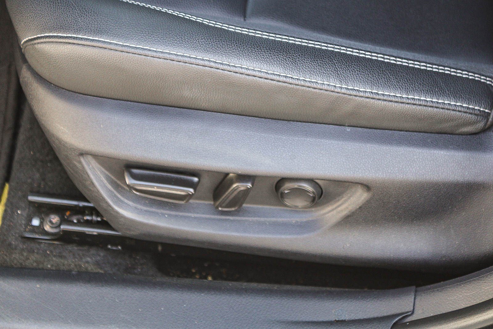 Used 2025 Toyota Camry SE w/ Convenience Package FWD image 24