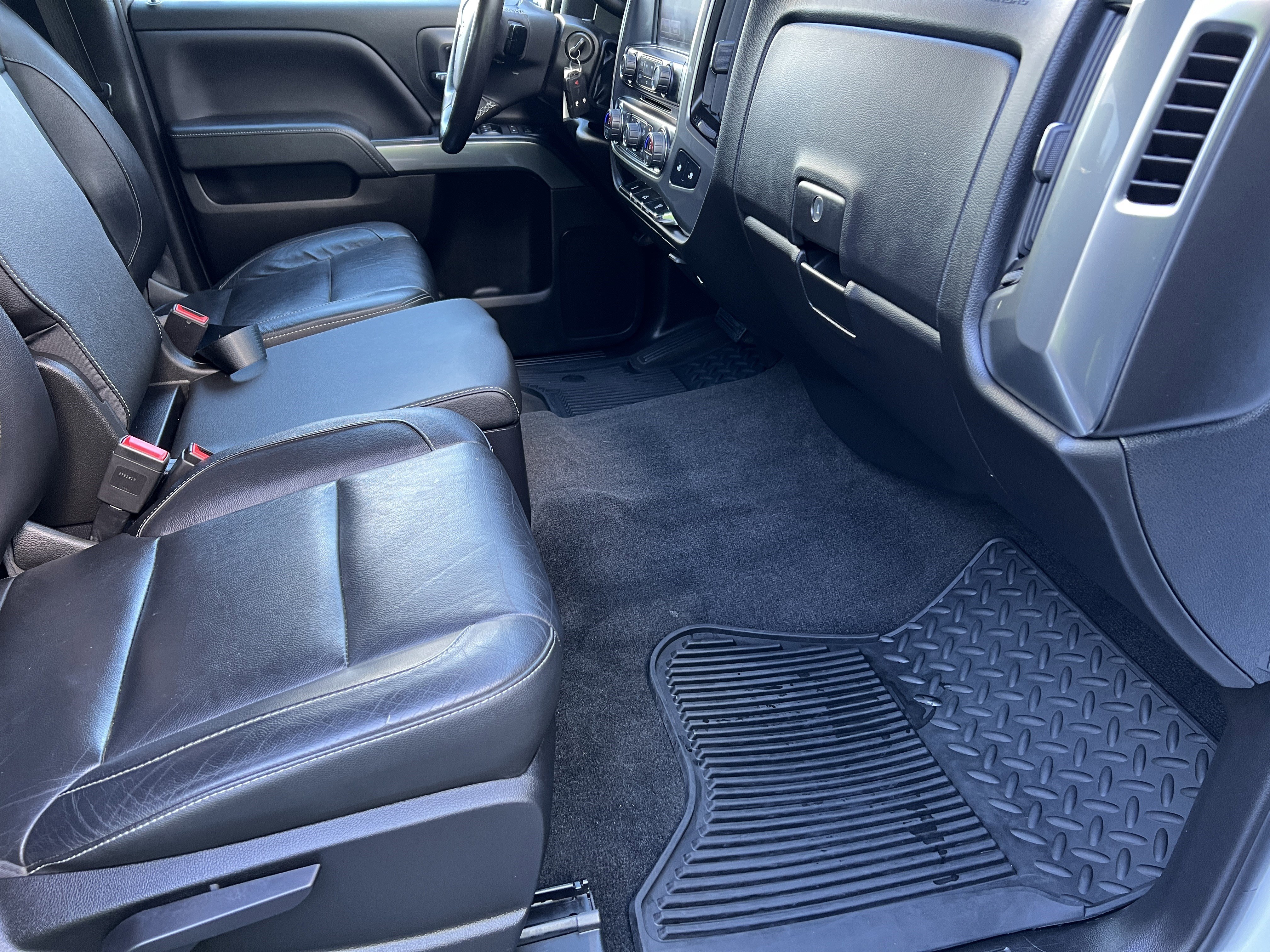 Used 2018 Chevrolet Silverado 3500 LT image 21