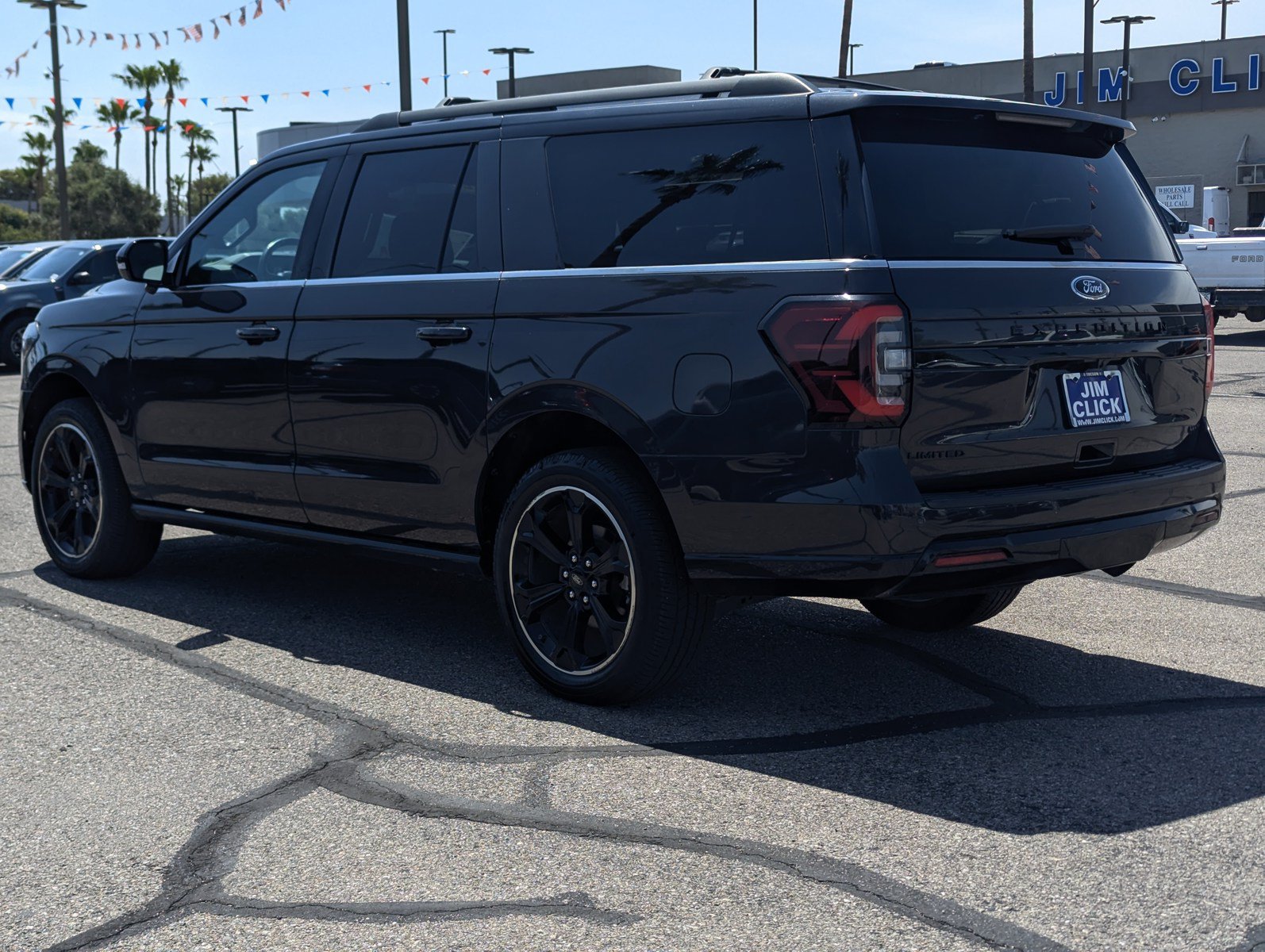 Certified 2022 Ford Expedition Max Limited AWD/4WD image 4