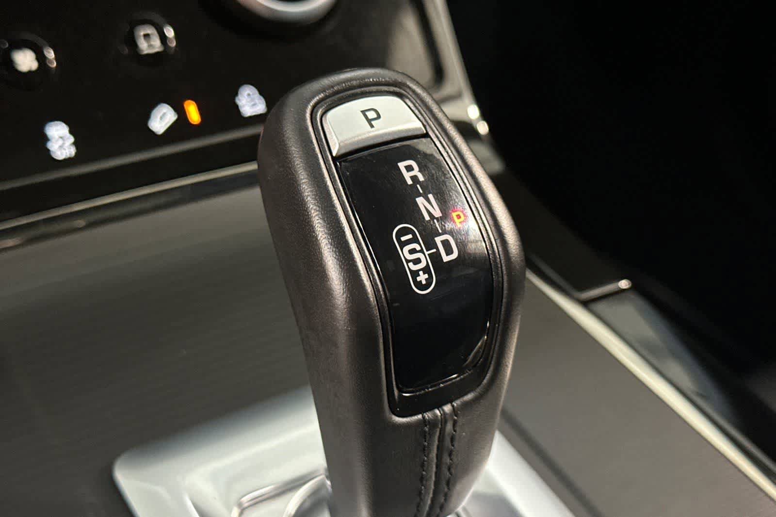 Used 2023 Land Rover Range Rover Evoque R-Dynamic S image 27