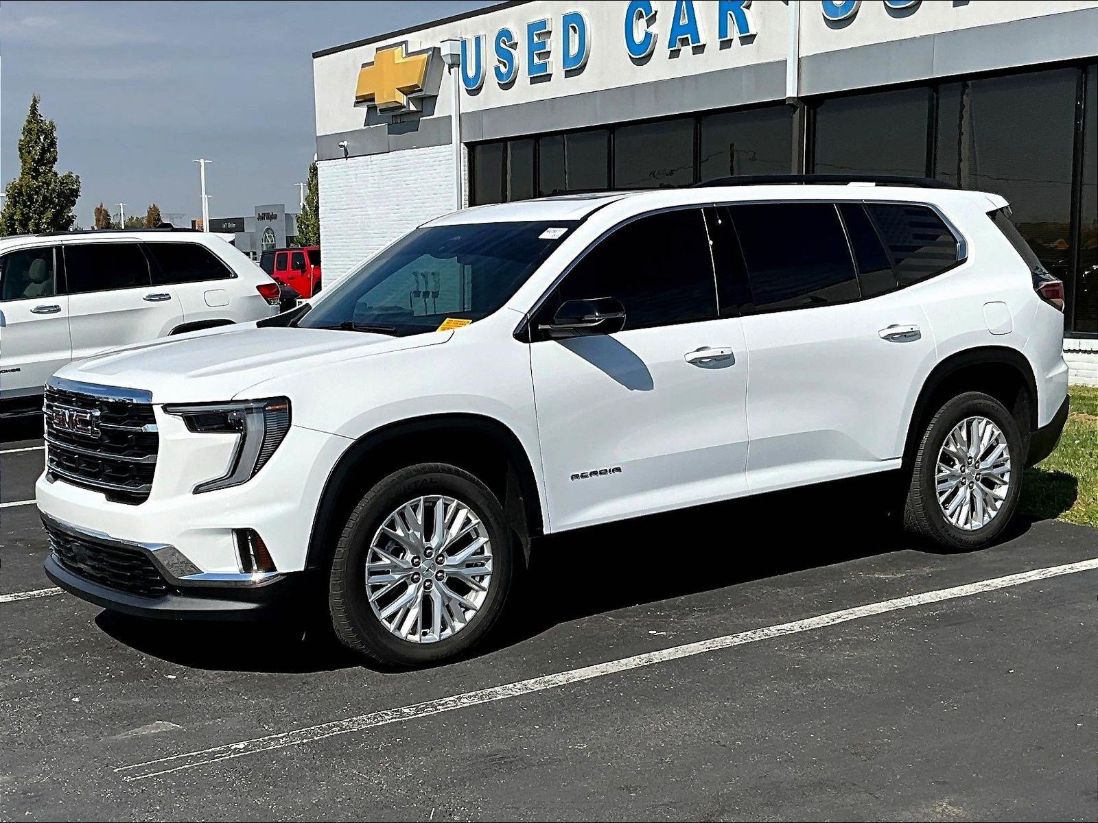 Used 2024 GMC Acadia Elevation w/ LPO, Floor Liner Package FWD image 3