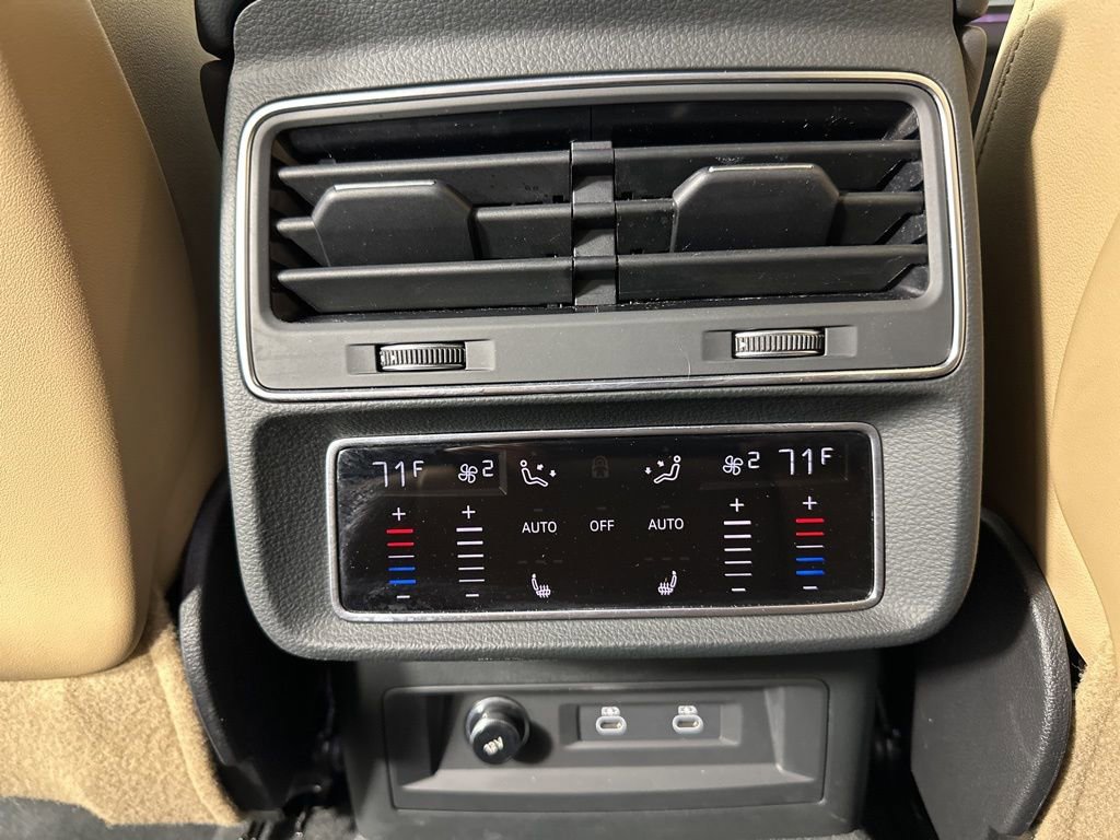 Used 2023 Audi Q8 Prestige w/ Prestige Package AWD/4WD image 21