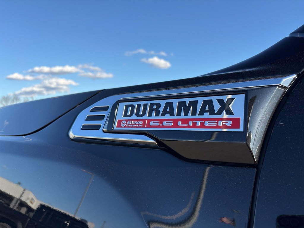 Used 2024 GMC Sierra 3500 SLE w/ SLE Value Package image 10