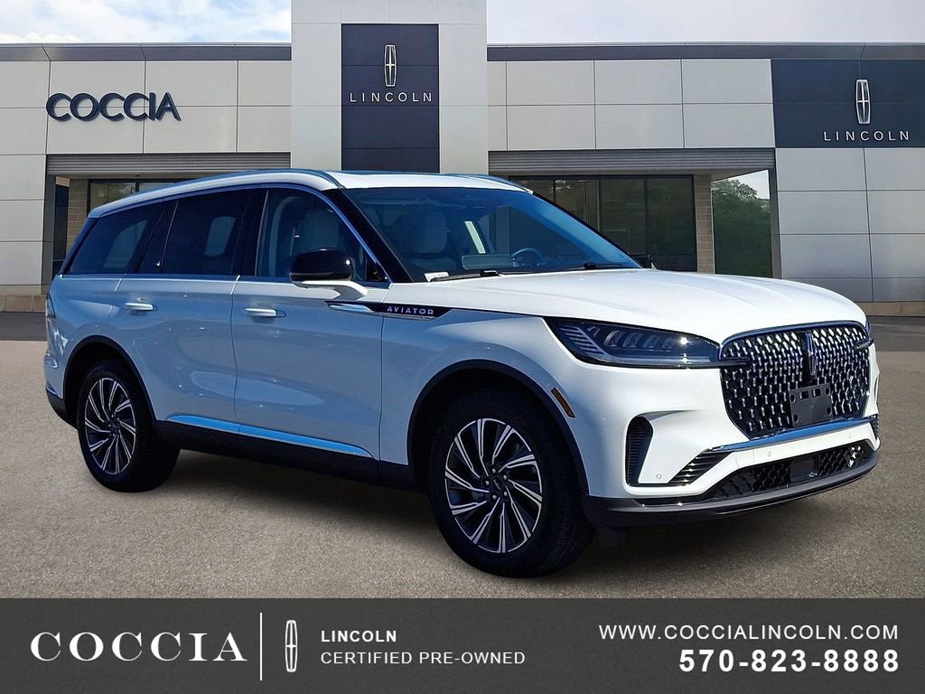 Certified 2025 Lincoln Aviator AWD image 3