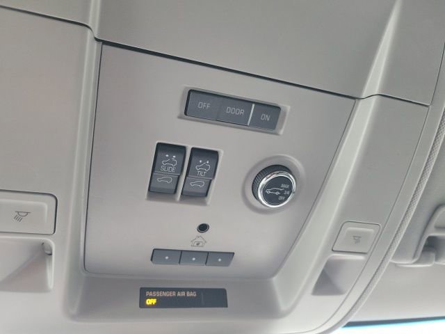 Used 2017 Chevrolet Tahoe Premier AWD/4WD image 39