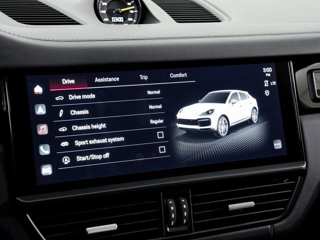 Certified 2022 Porsche Cayenne Turbo GT image 19