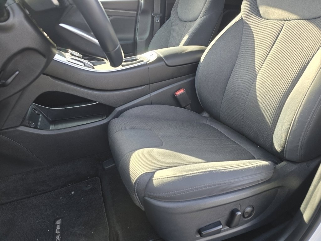 Used 2021 Hyundai Santa Fe SEL w/ Convenience Package image 21