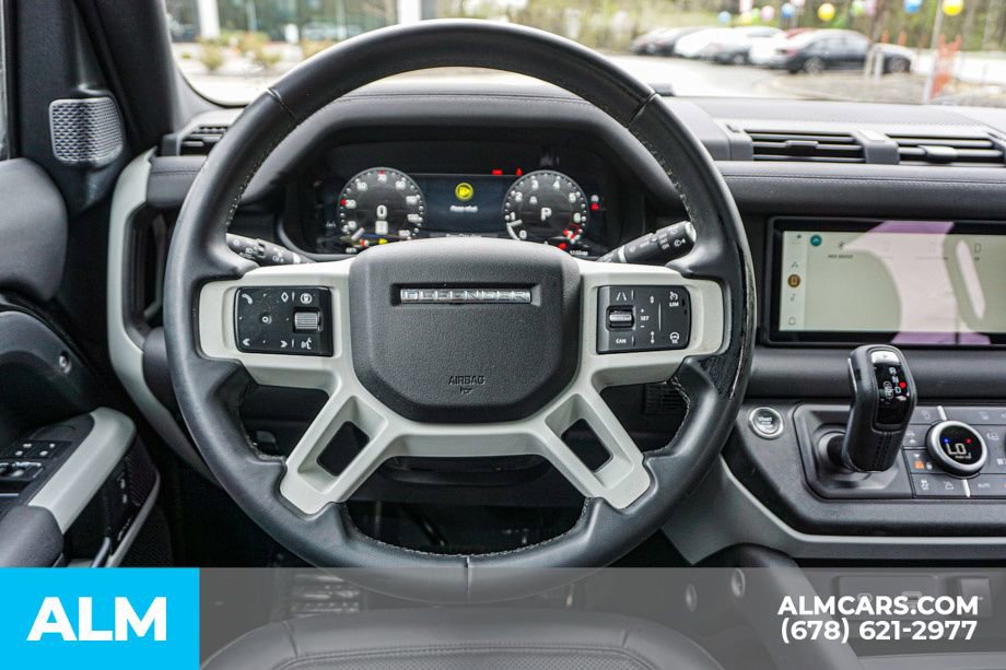 Used 2024 Land Rover Defender 110 S image 28