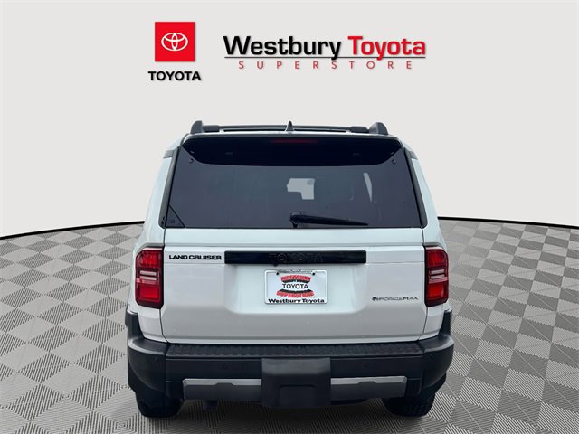 Used 2024 Toyota Land Cruiser image 9