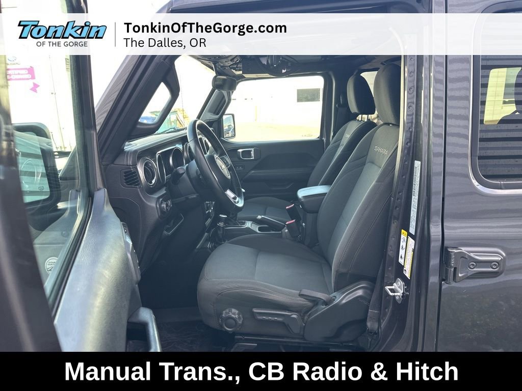 Used 2018 Jeep Wrangler Unlimited Sahara AWD/4WD image 13