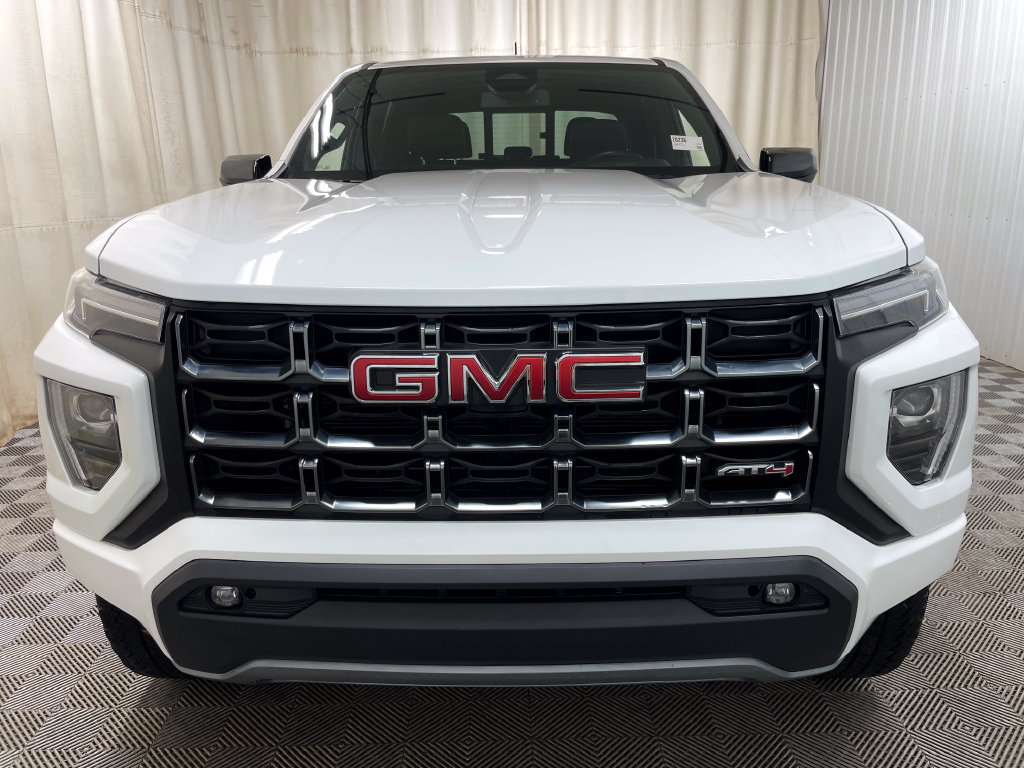 Used 2024 GMC Canyon AT4 w/ Canyon Safety Plus Package AWD/4WD image 22