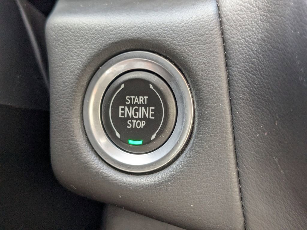 Used 2022 Chevrolet Tahoe LT w/ Luxury Package image 22