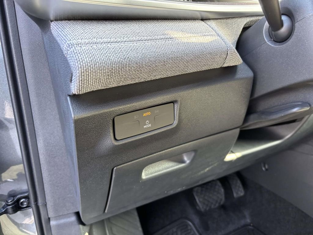 New 2026 Volkswagen Tiguan S image 14