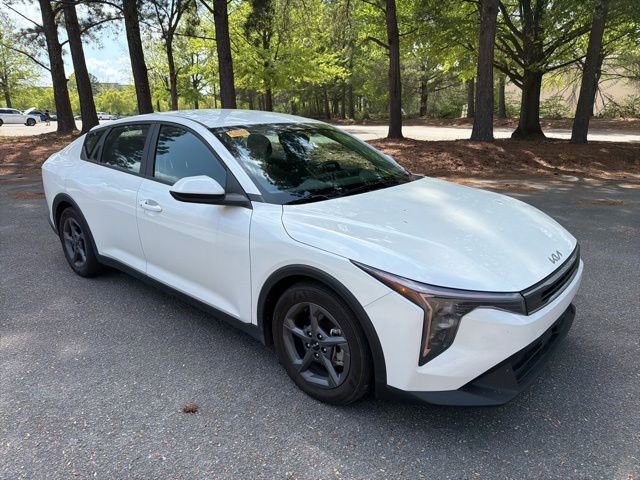 Used 2025 Kia K4 LXS image 7