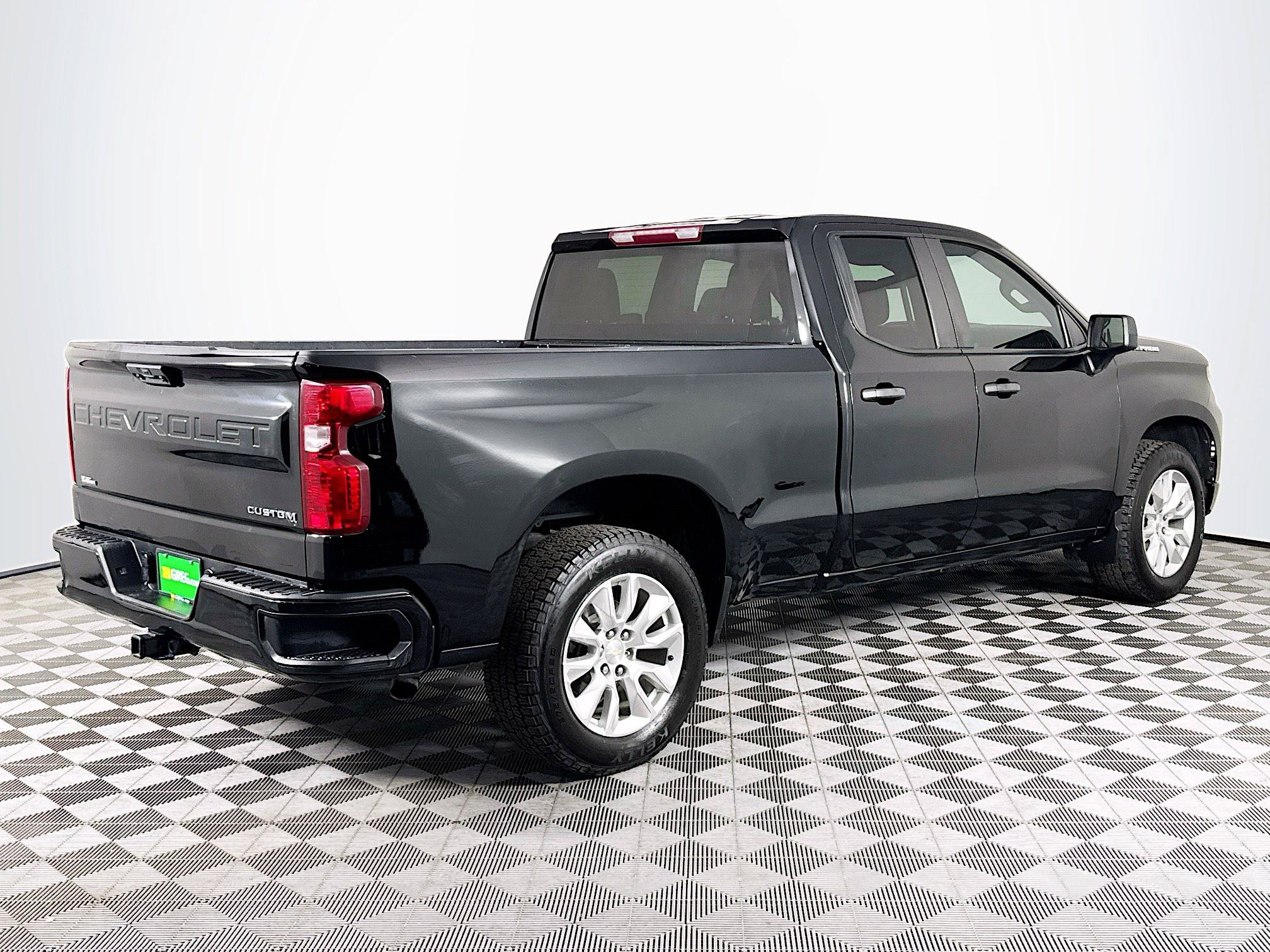 Used 2023 Chevrolet Silverado 1500 Custom RWD image 8