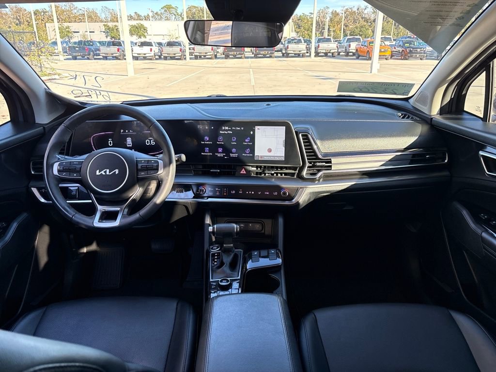 Used 2023 Kia Sportage EX image 7