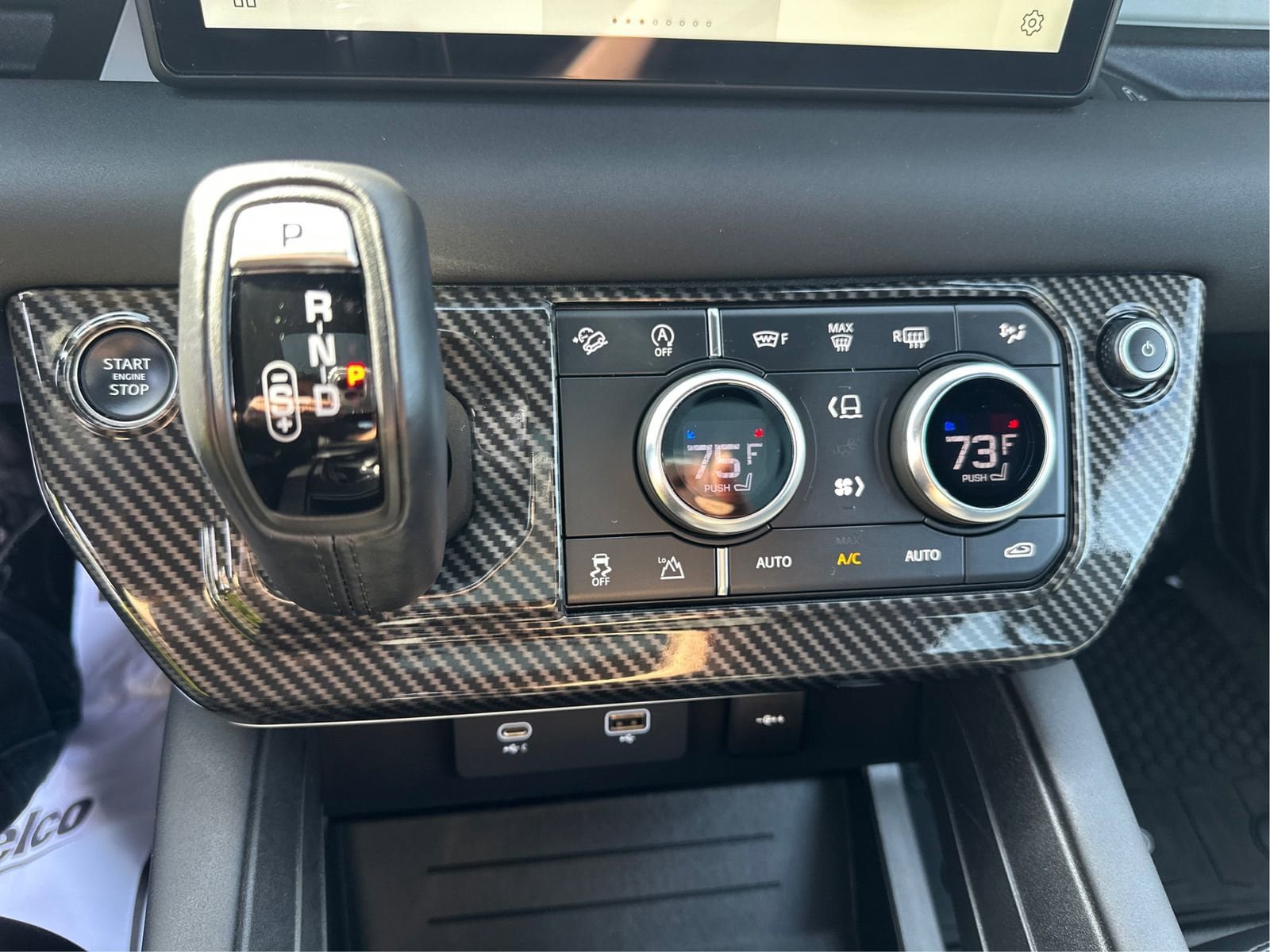 Used 2024 Land Rover Defender 110 S AWD/4WD image 28