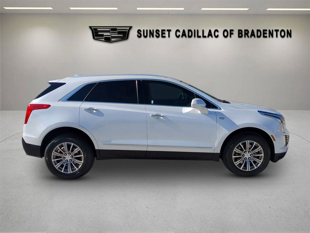 Used 2017 Cadillac XT5 Luxury w/ Driver Awareness Package image 3