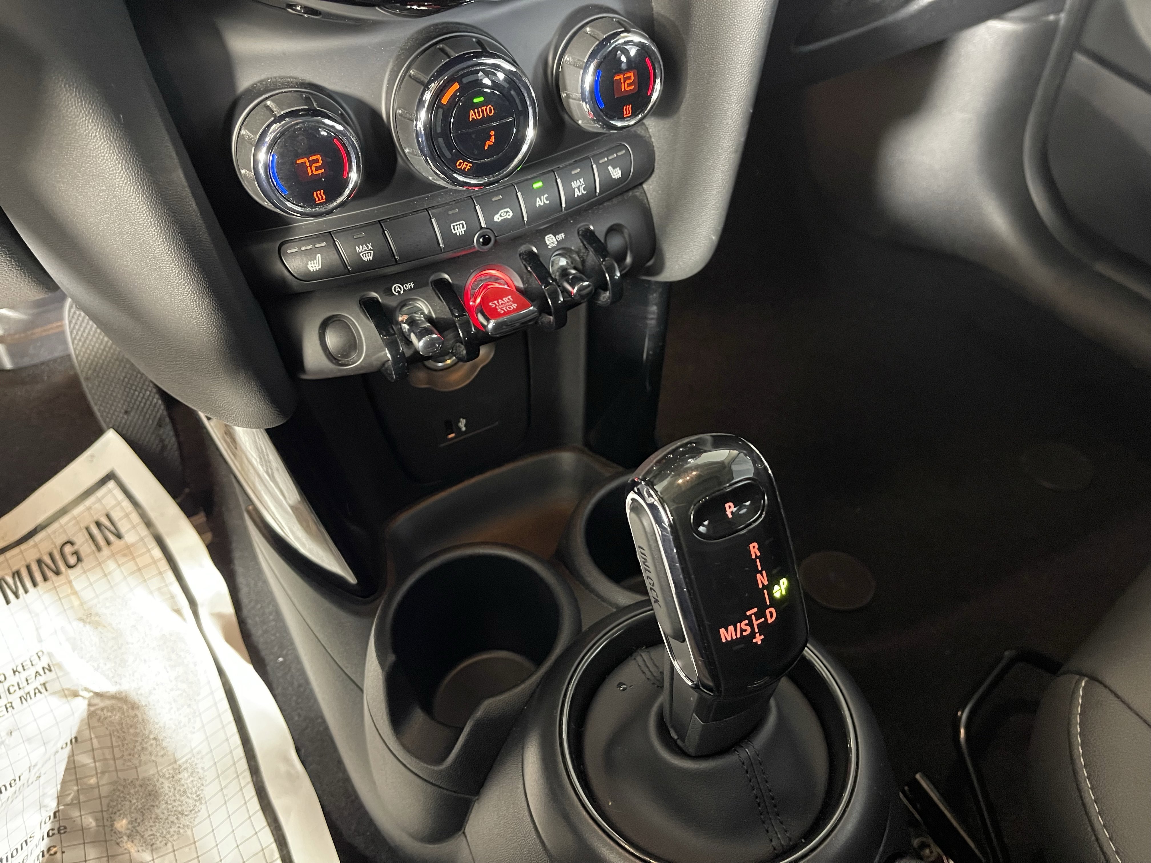 Used 2024 MINI Cooper 2-Door Hardtop image 14