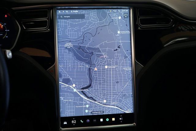 Used 2017 Tesla Model X 75D image 9