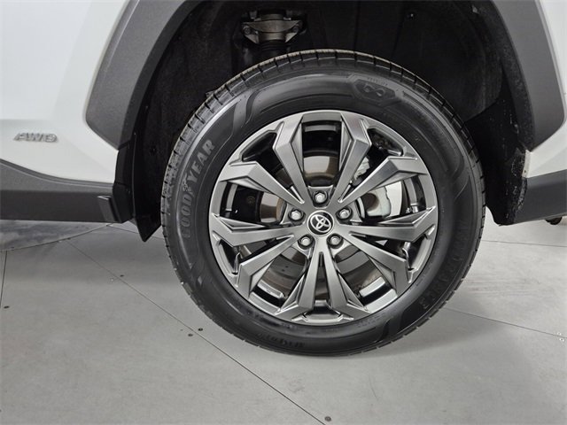 Used 2023 Toyota RAV4 Limited image 11