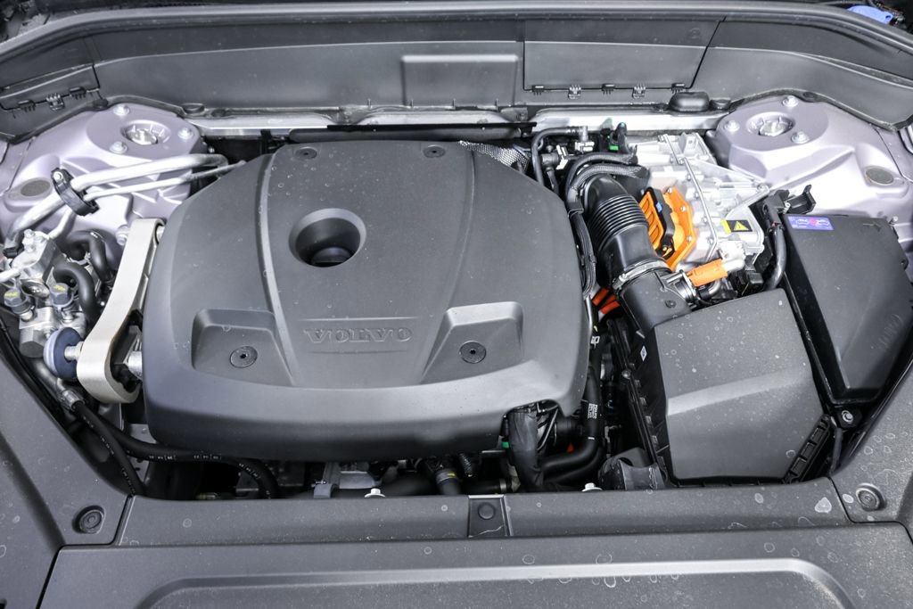 Certified 2026 Volvo XC90 T8 Ultra image 37