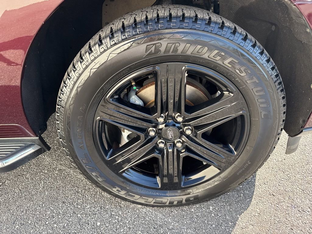 Used 2021 Ford Expedition XLT image 9