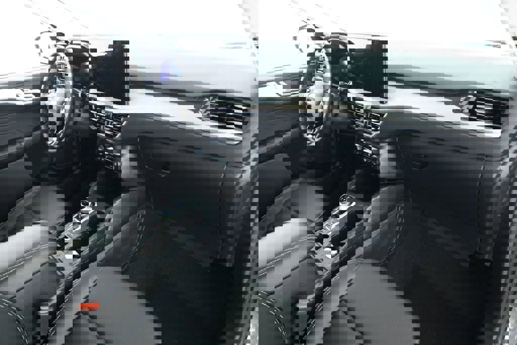 Used 2024 Ford Escape Platinum image 23