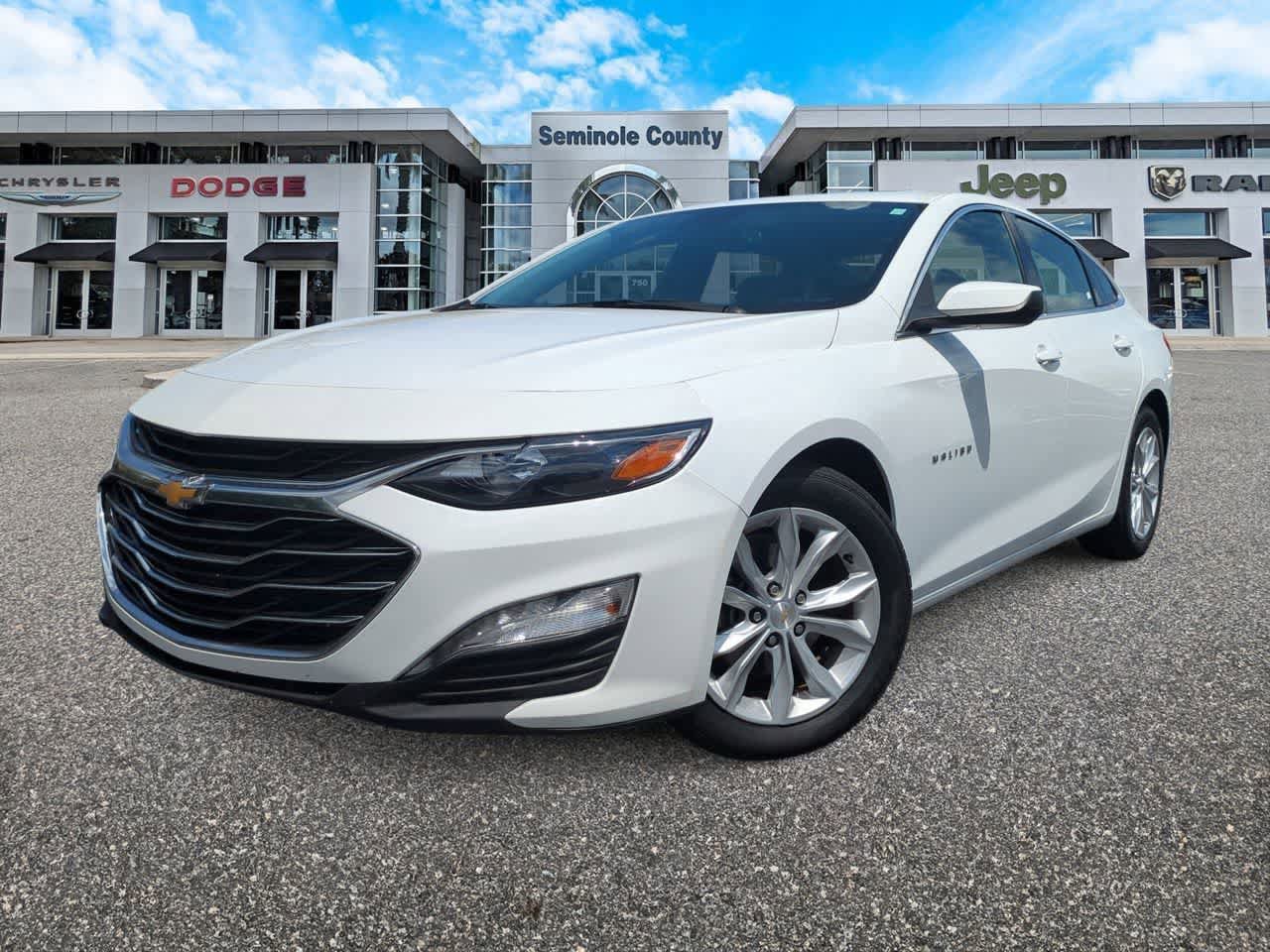 Used 2024 Chevrolet Malibu LT FWD image 1