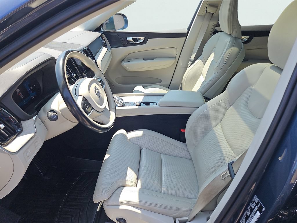 Used 2022 Volvo XC60 B5 Inscription w/ Climate Package AWD/4WD image 37