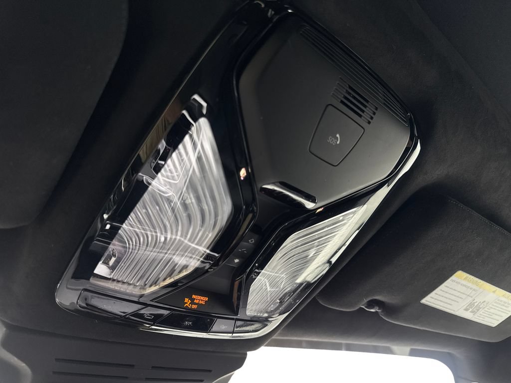 Used 2023 BMW X7 xDrive40i w/ M Sport Package AWD/4WD image 78