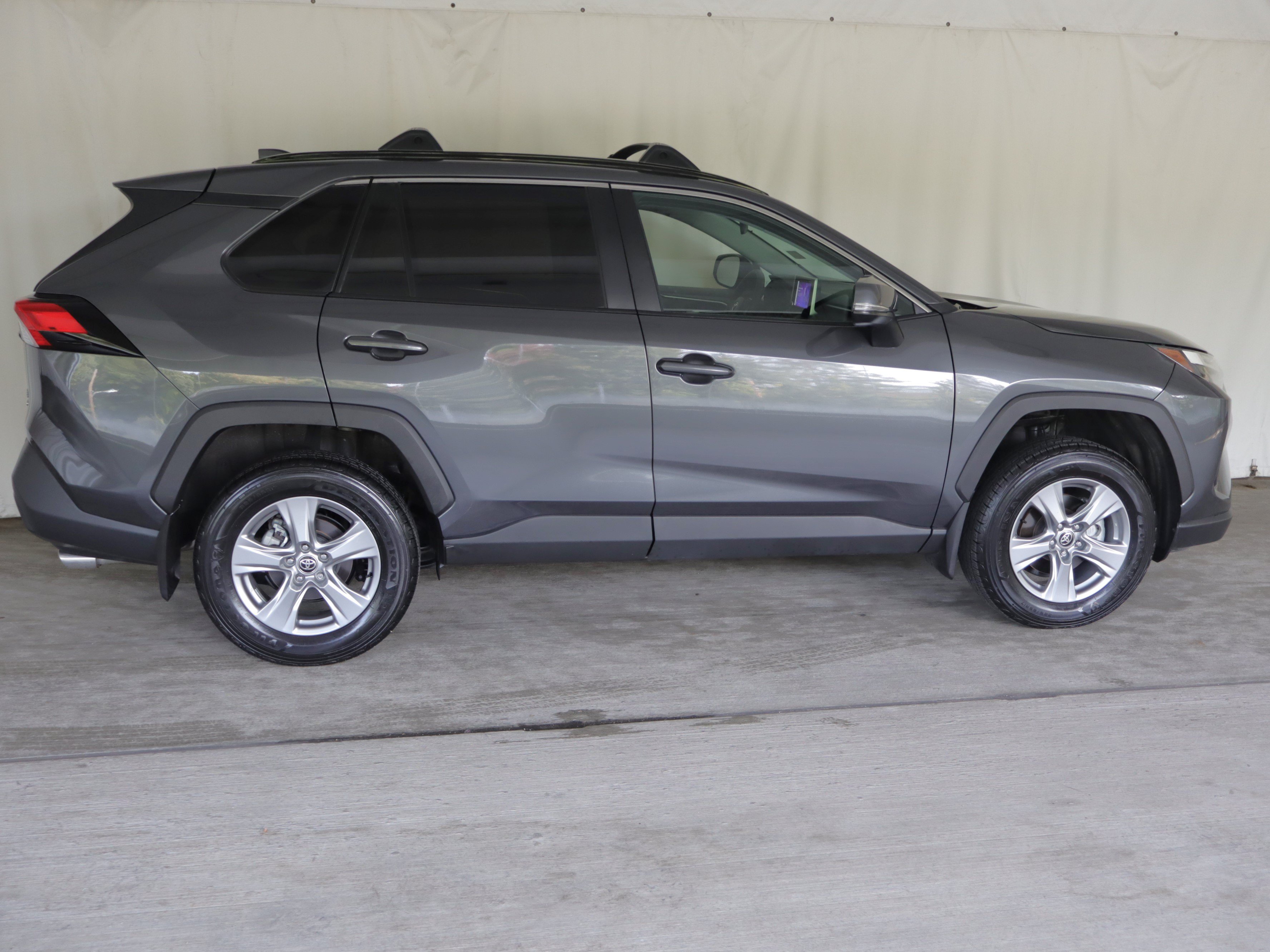 Used 2025 Toyota RAV4 XLE AWD/4WD image 6