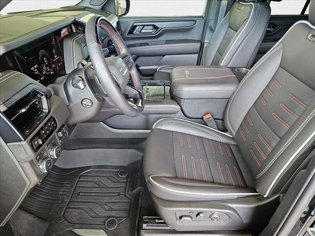 Used 2025 GMC Yukon AT4 Ultimate image 18