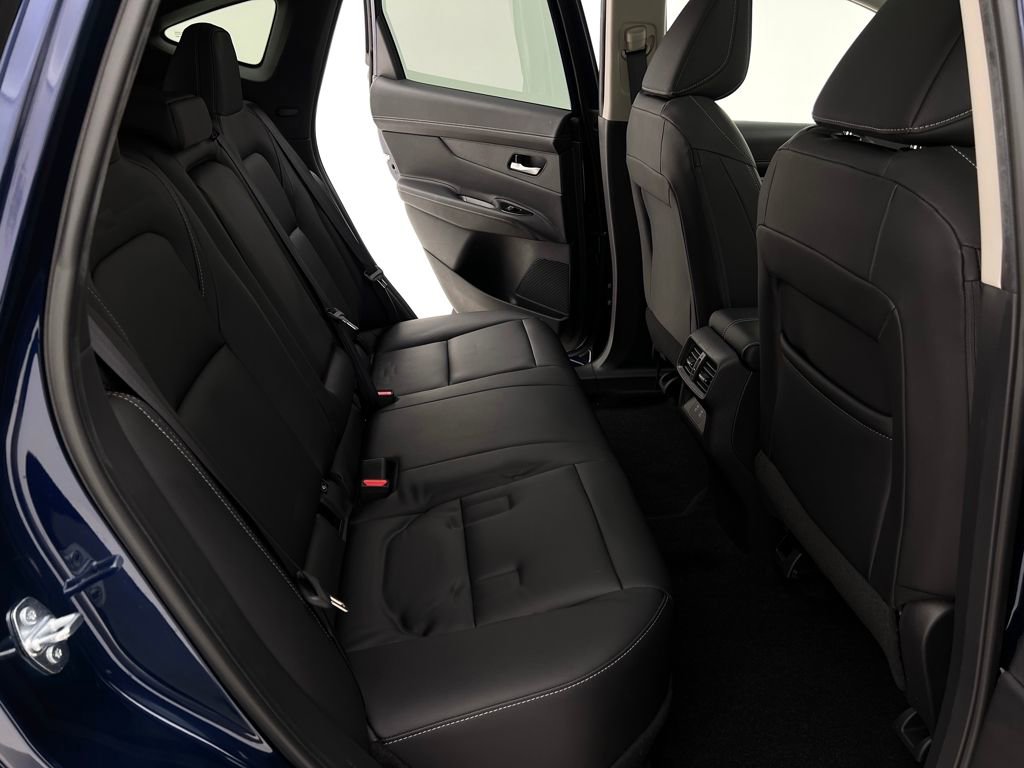 Used 2025 Nissan Murano SL image 17