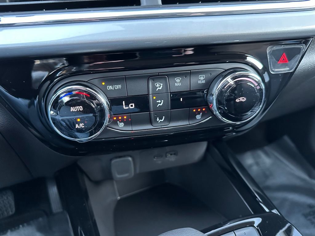 New 2026 Chevrolet Trax LT w/ Driver Confidence Package image 24