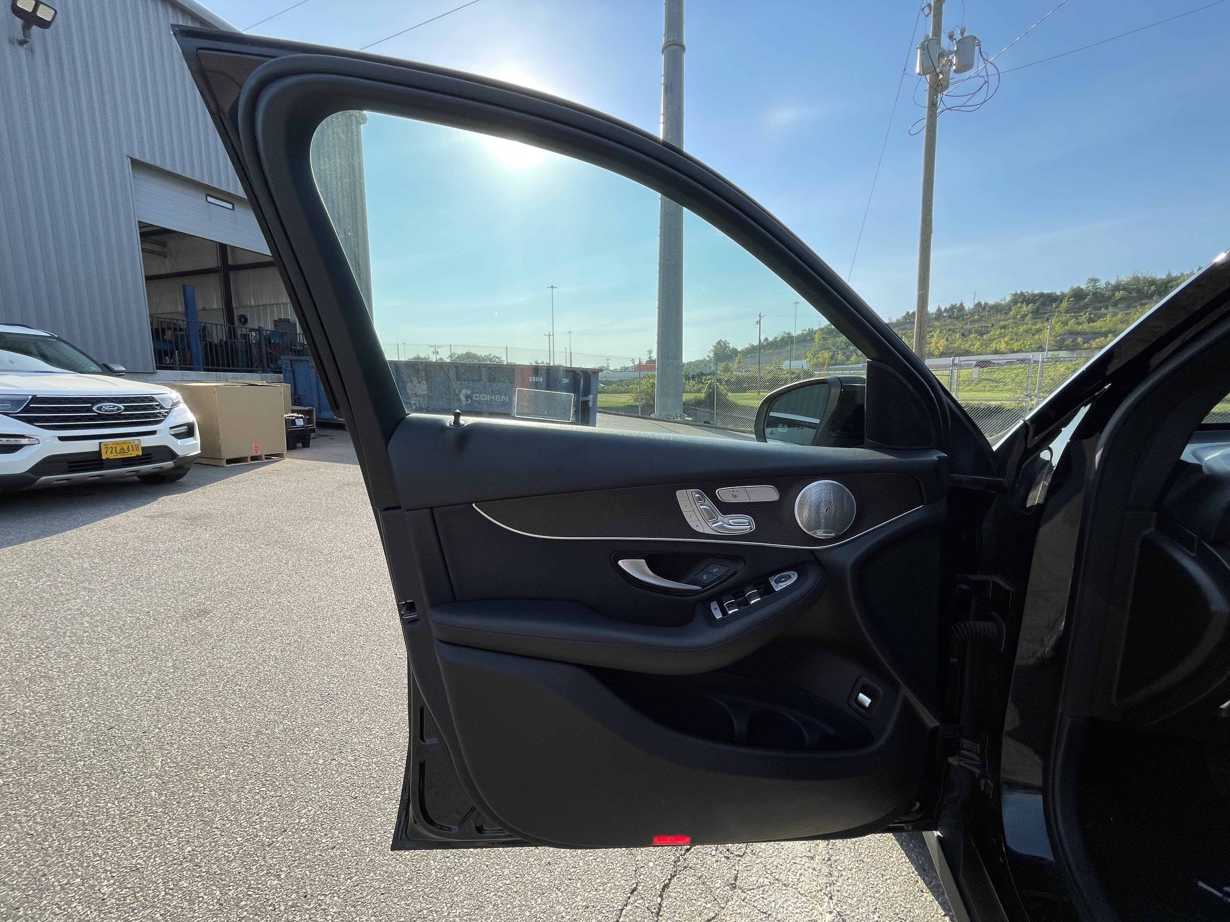 Used 2020 Mercedes-Benz GLC 300 4MATIC image 11