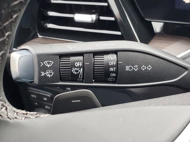 New 2026 Chevrolet Suburban LS image 16