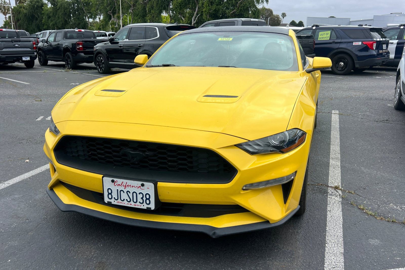 Used 2018 Ford Mustang Coupe w/ Black Accent Pkg image 2