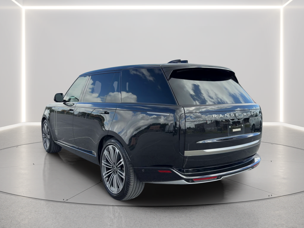 Used 2024 Land Rover Range Rover Long Wheelbase SE AWD/4WD image 7