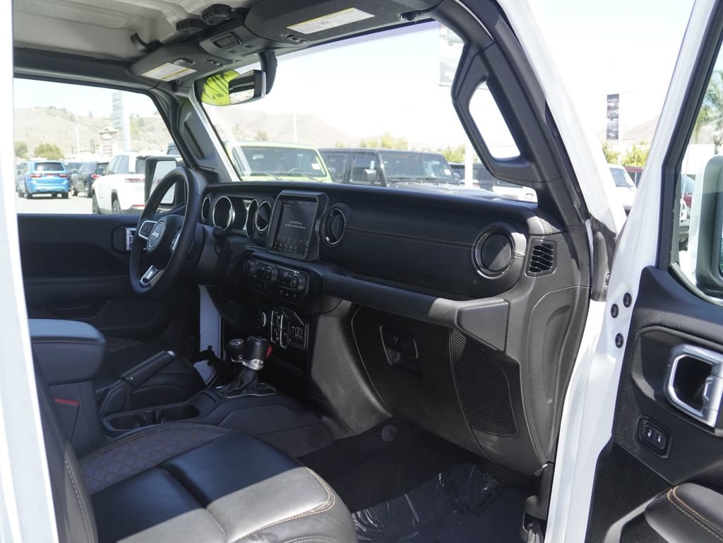Certified 2023 Jeep Gladiator Overland AWD/4WD image 30