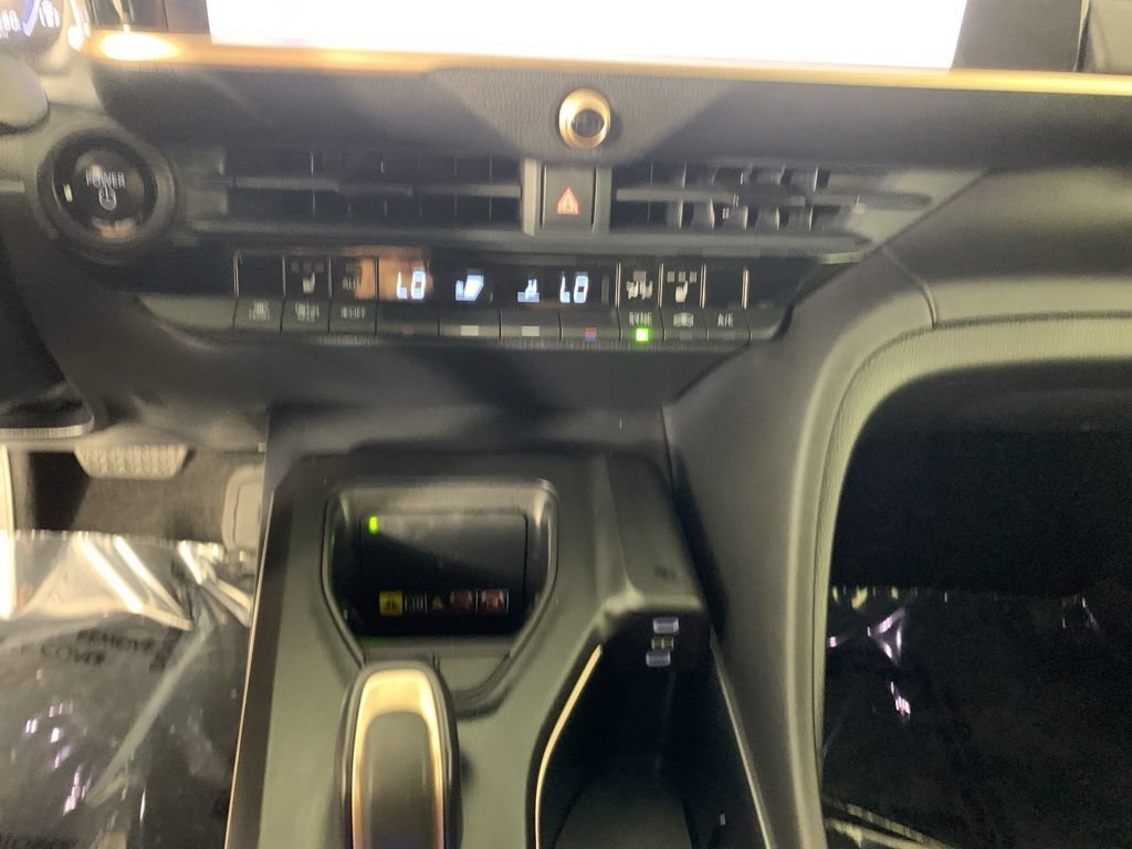 Used 2023 Toyota Crown AWD/4WD image 23