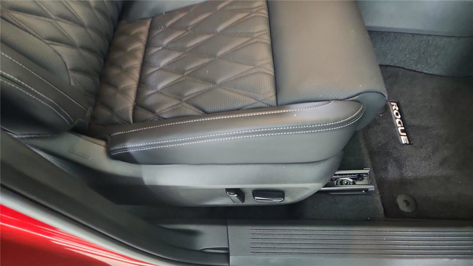 New 2026 Nissan Rogue Platinum w/ Platinum Premium Package image 29