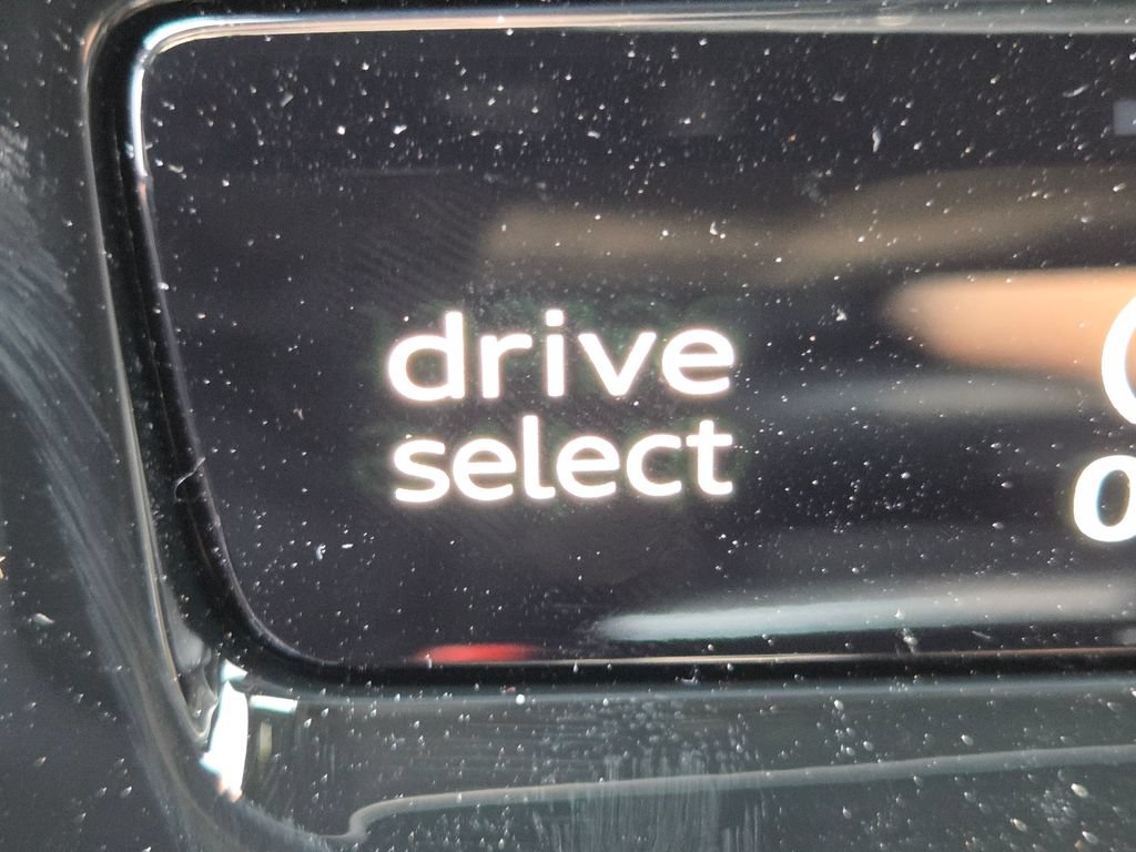 New 2026 Audi SQ5 Premium Plus AWD/4WD image 17