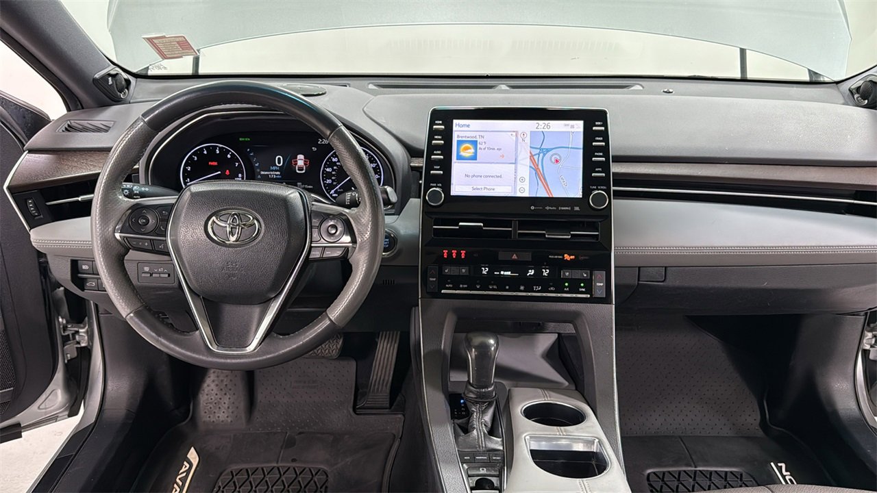 Used 2020 Toyota Avalon Limited image 9