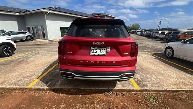 Used 2022 Kia Sorento SX image 4