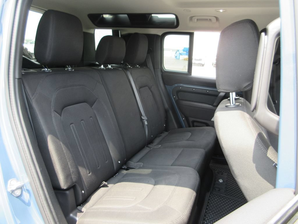 Used 2021 Land Rover Defender 110 AWD/4WD image 23