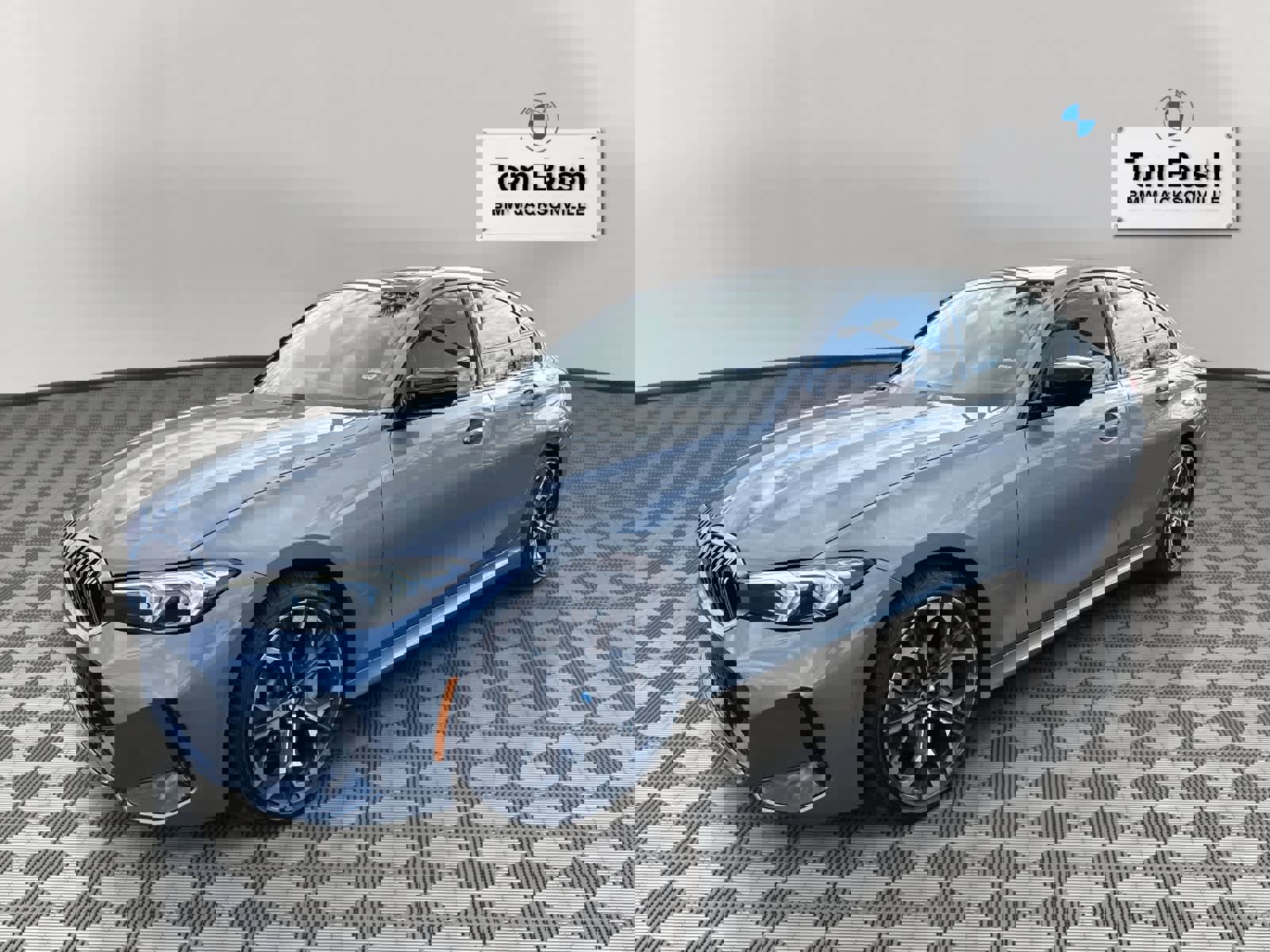 Certified 2025 BMW 330i 330i w/ M Sport Package image 7