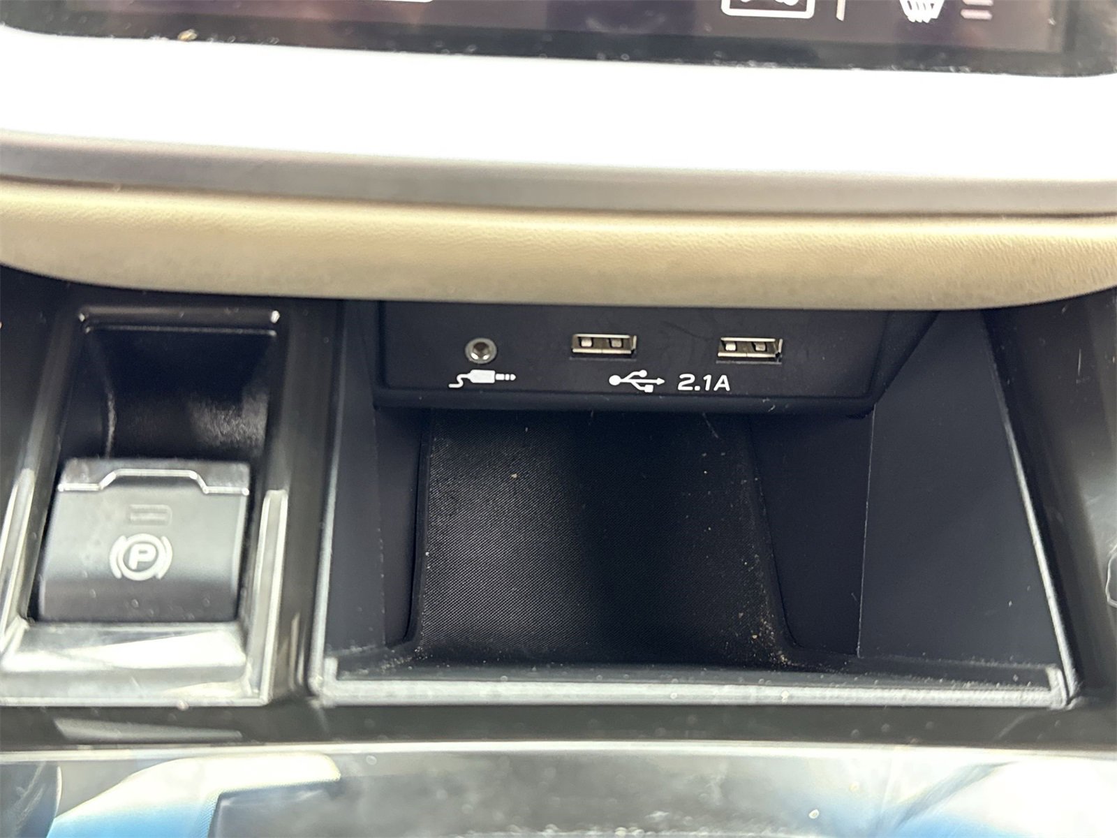 Used 2021 Subaru Legacy Premium image 32