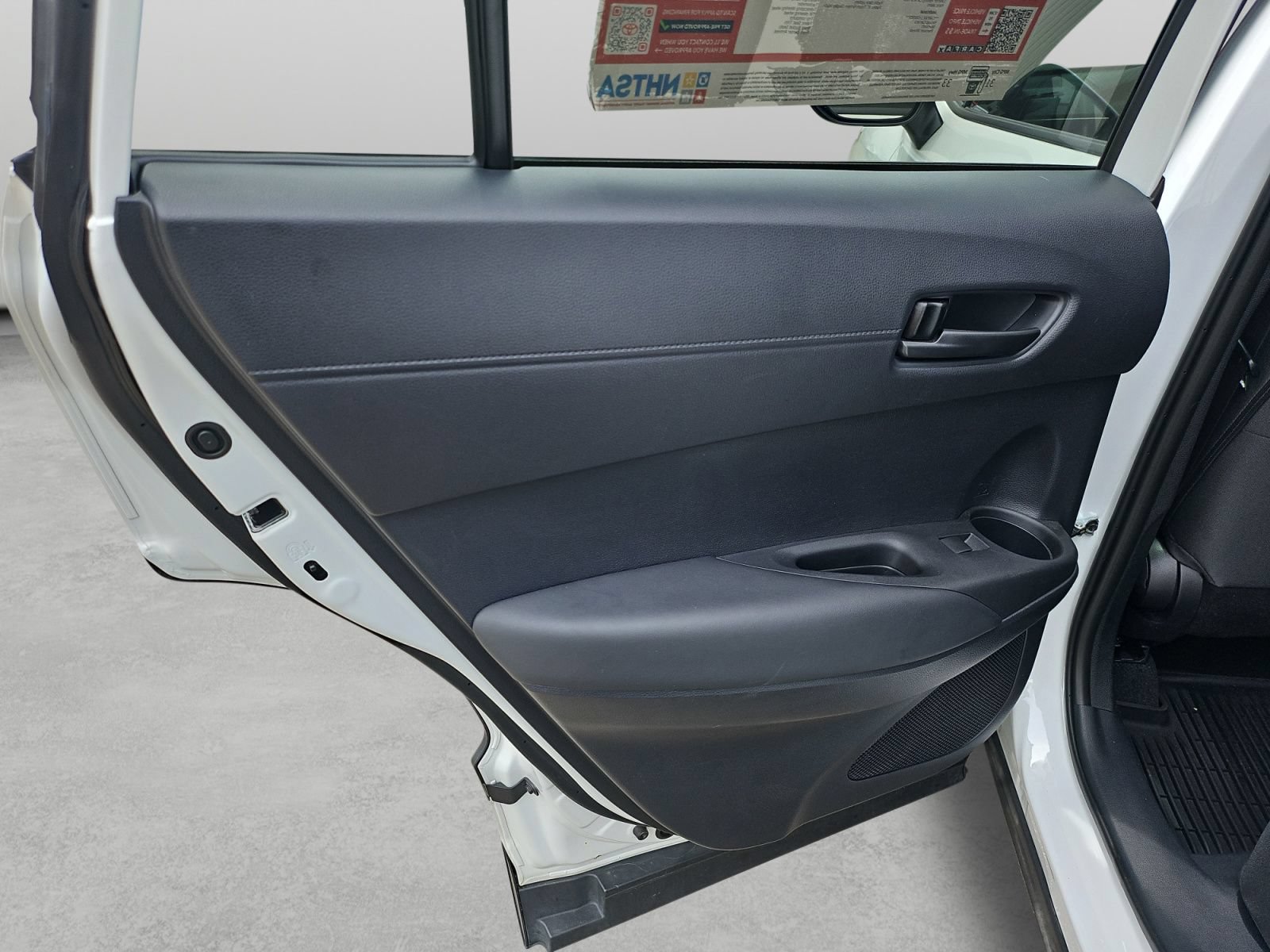 Used 2024 Toyota Corolla Cross LE w/ Moonroof Package FWD image 35